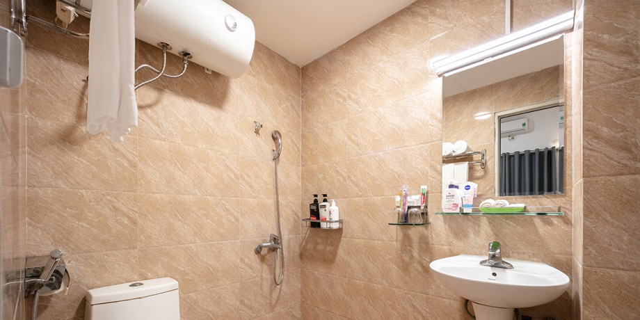 202tieuchuan2 (4).jpg